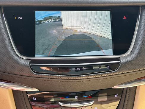 Used 2019 Cadillac XT5 Luxury image 30