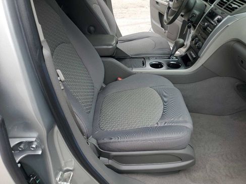 Used 2011 Chevrolet Traverse LS FWD image 25