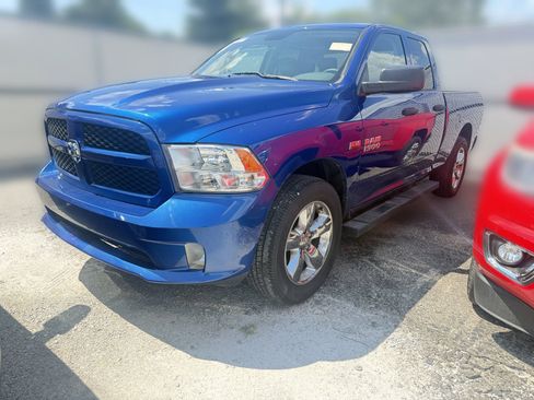 Used 2018 RAM 1500 Express w/ Express Value Package AWD/4WD image 4