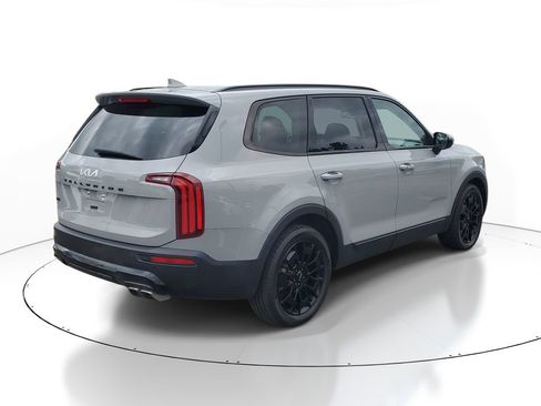 Used 2022 Kia Telluride SX w/ SX Prestige Package AWD/4WD image 4