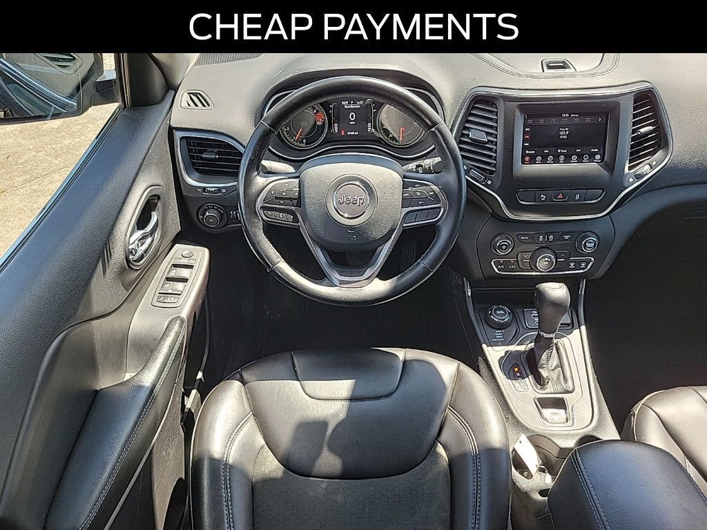 Used 2021 Jeep Cherokee Latitude Plus AWD/4WD image 9