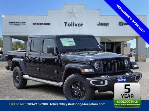 New 2025 Jeep Gladiator Sport image 1