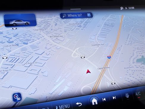 Used 2025 Mercedes-Benz E 350 4MATIC Sedan image 54