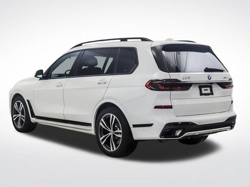 Certified 2026 BMW X7 xDrive40i AWD/4WD image 3