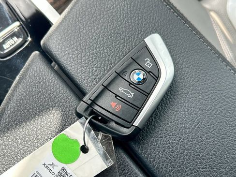Used 2023 BMW 540i xDrive w/ Premium Package AWD/4WD image 39