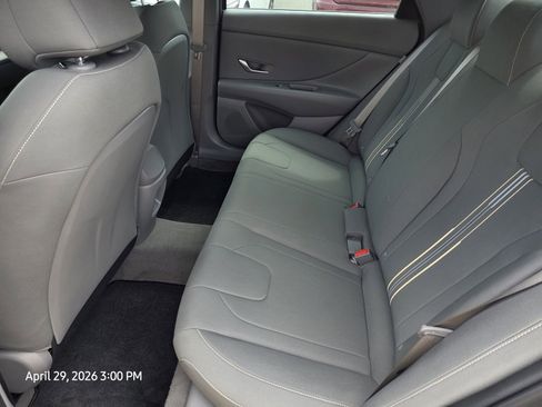 Certified 2025 Hyundai Elantra Sport FWD image 15