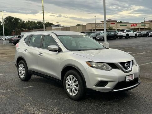 Used 2015 Nissan Rogue S FWD image 3