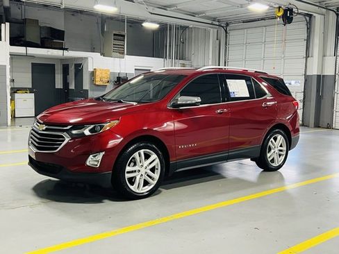 Used 2020 Chevrolet Equinox Premier w/ LPO, Floor Liner Package image 13