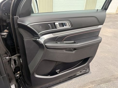 Used 2019 Ford Explorer Sport w/ Equipment Group 401A AWD/4WD image 49