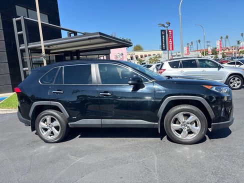Used 2021 Toyota RAV4 Limited w/ Carpet Mat Package (TMS) AWD/4WD image 3