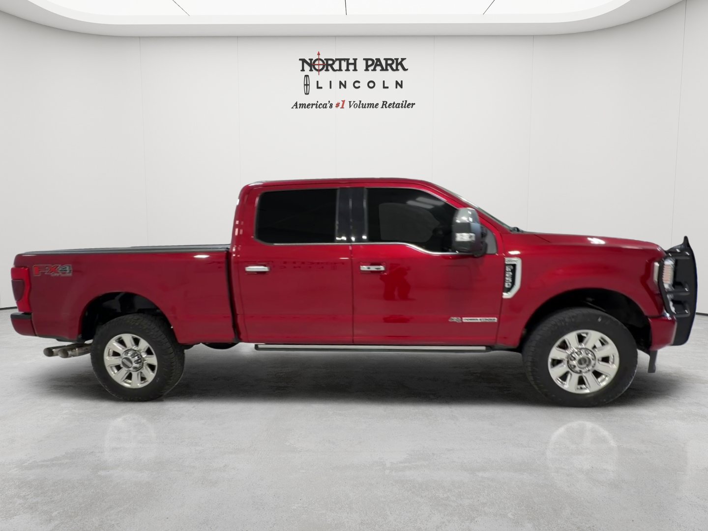 Used 2020 Ford F250 Platinum w/ FX4 Off-Road Package AWD/4WD image 4