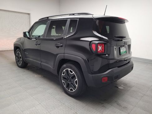 Used 2020 Jeep Renegade Altitude FWD image 5