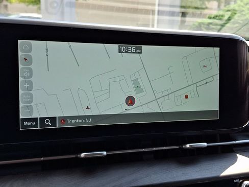 Used 2024 Kia Carnival SX FWD image 3