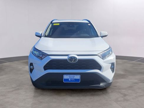 Used 2019 Toyota RAV4 XLE image 2