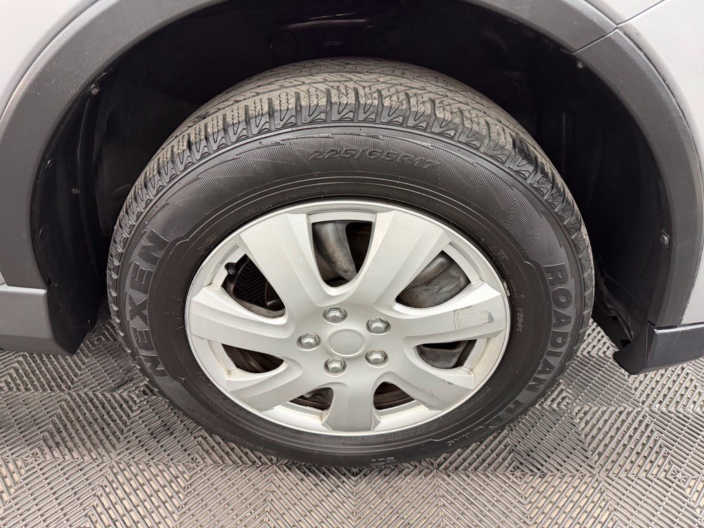 Used 2016 Toyota RAV4 LE FWD image 18