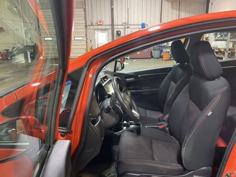 Used 2018 Honda Fit Sport image 13