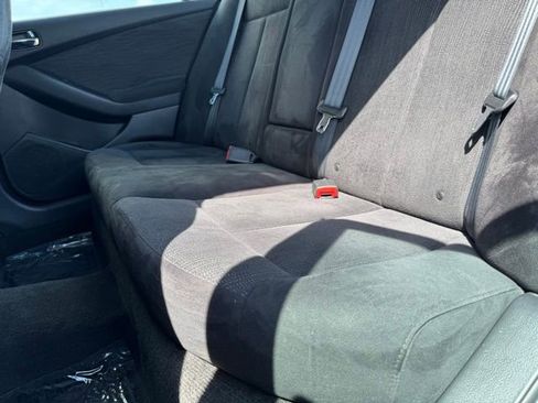 Used 2012 Nissan Altima 2.5 S w/ Special Edition Pkg FWD image 6