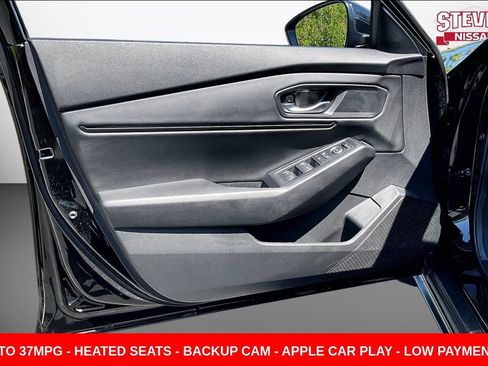 Used 2025 Honda Accord SE image 19