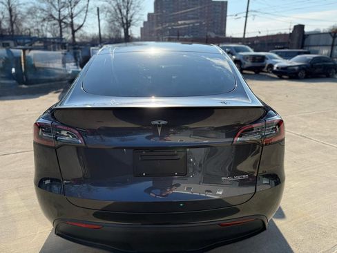 Used 2025 Tesla Model Y Performance AWD/4WD image 3