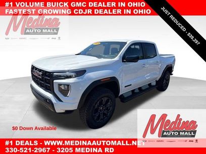 Used 2025 GMC Canyon Elevation w/ Convenience Package