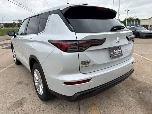New 2026 Mitsubishi Outlander ES AWD/4WD image 6