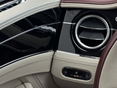 Certified 2024 Bentley Continental GT image 24