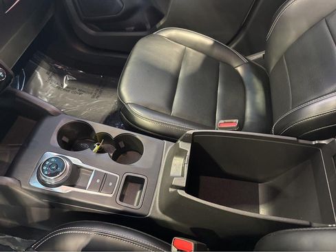Used 2024 Ford Escape Platinum AWD/4WD image 34