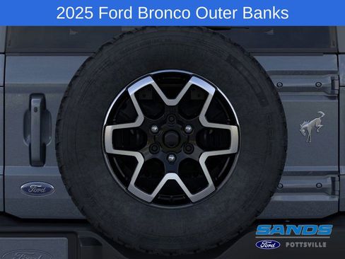 New 2025 Ford Bronco Outer Banks image 24