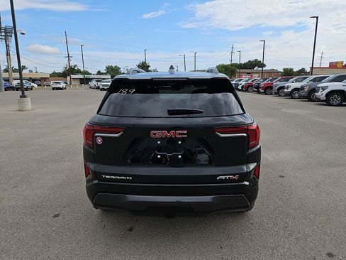 New 2027 GMC Terrain AT4 w/ Convenience Package III AWD/4WD image 4