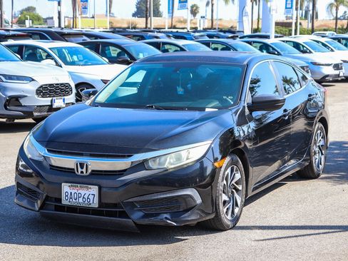 Used 2017 Honda Civic EX image 3