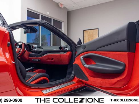 Used 2022 Ferrari F8 Tributo RWD image 98
