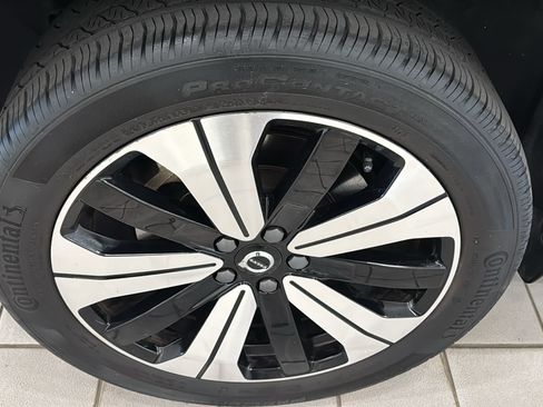 Used 2023 Volvo C40 P8 Recharge Plus w/ Protection Package Premier AWD/4WD image 30