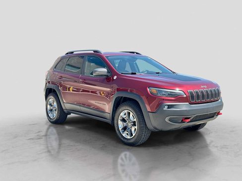 Used 2019 Jeep Cherokee Trailhawk w/ Comfort/Convenience Group AWD/4WD image 8