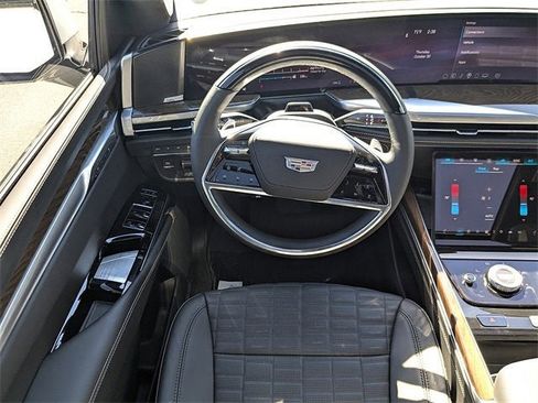 New 2025 Cadillac Escalade Sport Platinum w/ LPO, Floor Liner Package image 20