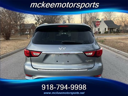 Used 2017 INFINITI QX60 AWD w/ Premium Plus Package image 3
