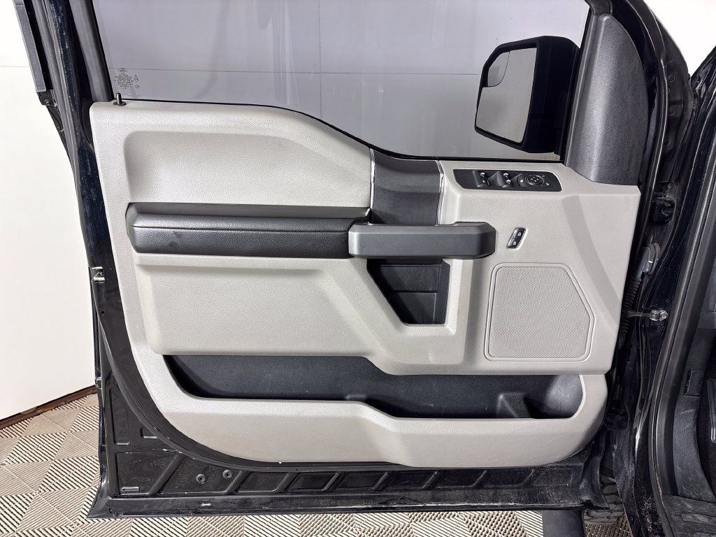 Used 2018 Ford F150 XLT AWD/4WD image 16