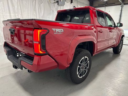 Used 2025 Toyota Tacoma TRD Sport image 7