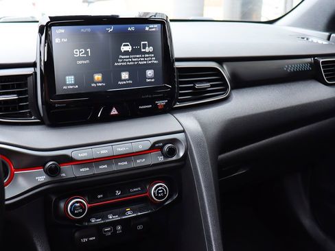 Used 2019 Hyundai Veloster Turbo FWD image 39