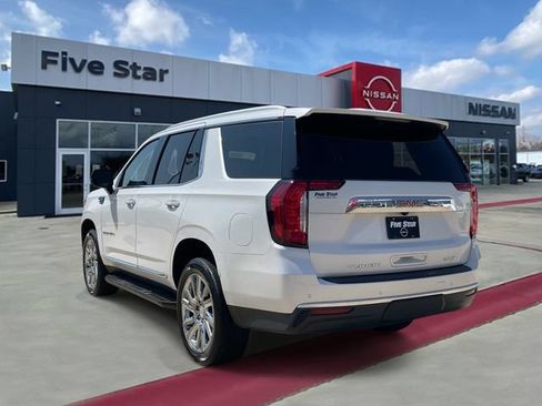 Used 2021 GMC Yukon SLT w/ SLT Premium Package RWD image 4