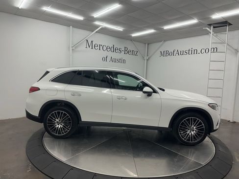 New 2026 Mercedes-Benz GLC 300 image 8