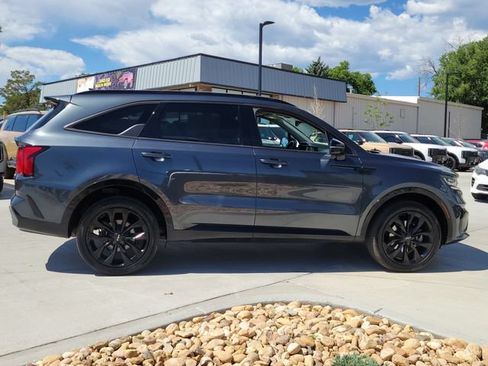 Used 2023 Kia Sorento SX AWD/4WD image 6