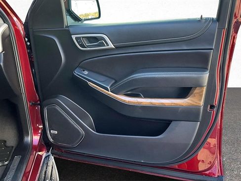 Used 2020 GMC Yukon XL Denali image 28