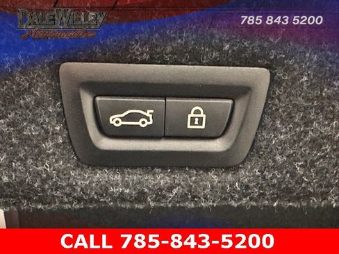 Used 2020 BMW 540i w/ M Sport Package image 27