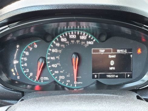 Used 2020 Chevrolet Trax LT w/ LT Convenience Package image 18