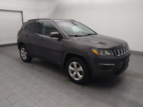 Used 2018 Jeep Compass Latitude w/ Popular Equipment Group AWD/4WD image 11