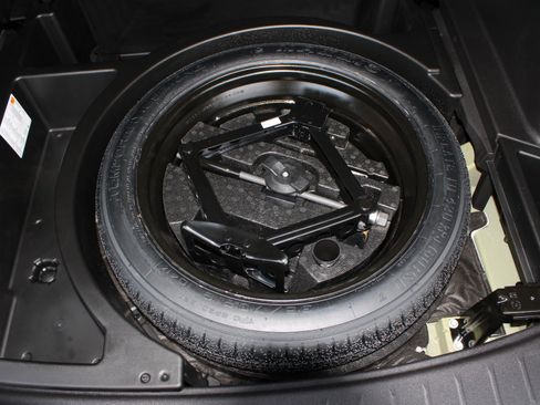 Used 2022 Chevrolet Blazer RS w/ Enhanced Convenience Package image 9