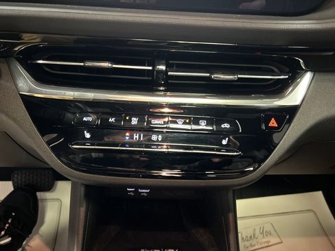 Used 2024 Buick Envista Avenir image 19