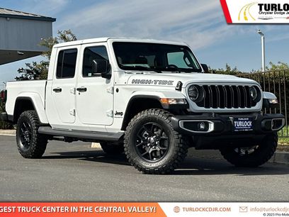New 2025 Jeep Gladiator Sport