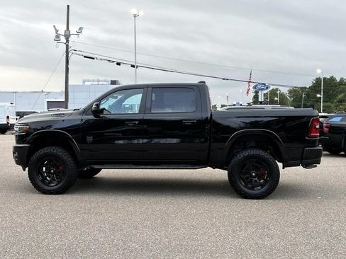 Used 2025 RAM 1500 Big Horn AWD/4WD image 4