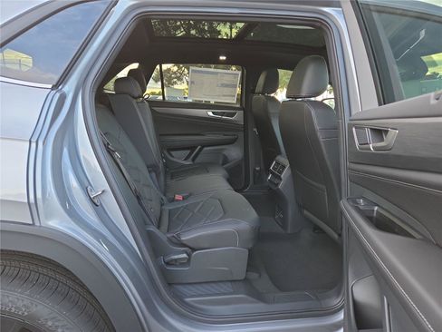 New 2026 Volkswagen Atlas Cross Sport SE AWD/4WD image 26